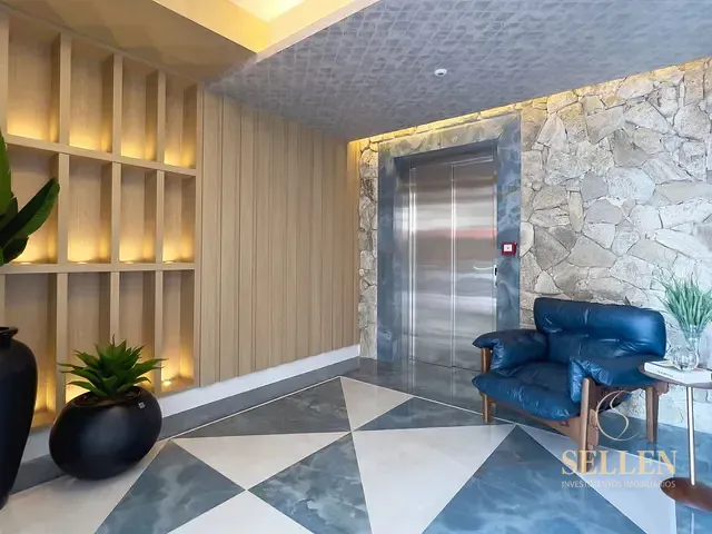 Apartamento 4 quartos e 1 banheiro, à venda, no bairro Centro em Balneário Camboriú