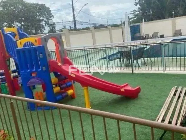Apartamento 2 quartos e 1 banheiro, à venda, no bairro Buraquinho em Lauro de Freitas
