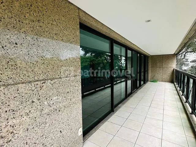Apartamento com 265m² 4 quartos e 6 banheiros, à venda ou para alugar, no bairro Ipanema em Rio de Janeiro