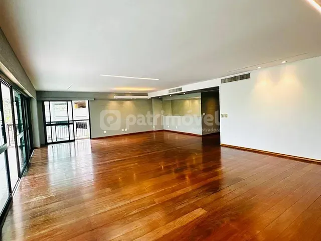 Apartamento com 265m² 4 quartos e 6 banheiros, à venda ou para alugar, no bairro Ipanema em Rio de Janeiro