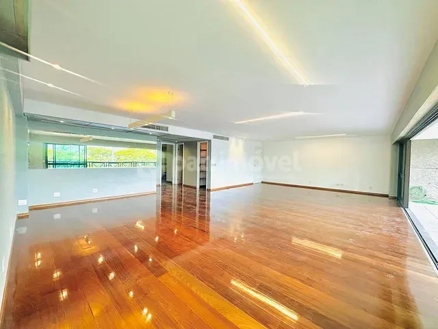 Apartamento com 265m² 4 quartos e 6 banheiros, à venda ou para alugar, no bairro Ipanema em Rio de Janeiro