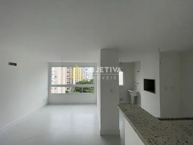 Apartamento 2 quartos e 2 banheiros, à venda, no bairro Passo da Areia em Porto Alegre