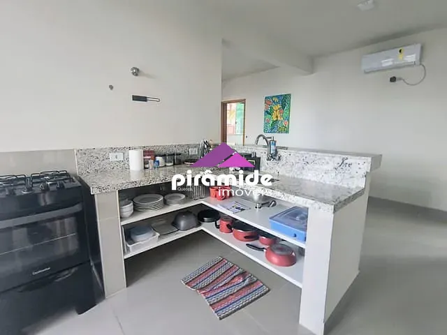 Apartamento com 117m² 2 quartos e 2 banheiros, à venda, no bairro São Francisco em São Sebastião