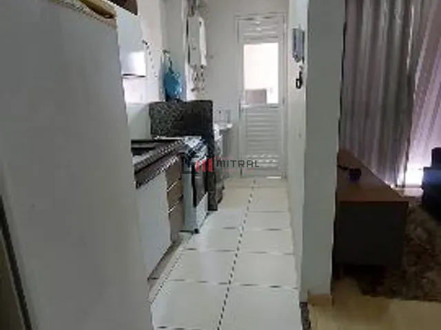 Apartamento 3 quartos e 2 banheiros, à venda, no bairro Vila Siam em Londrina