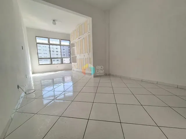 Apartamento com 34m² 1 quarto e 1 banheiro, à venda, no bairro Copacabana em Rio de Janeiro