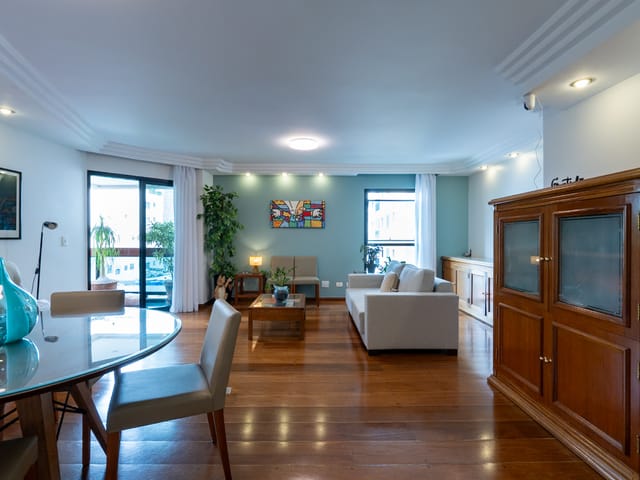 Apartamento com 146m² 4 quartos e 4 banheiros, à venda, no bairro Vila Olímpia em São Paulo