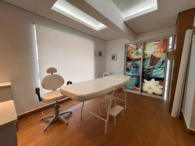 Apartamento 2 quartos e 2 banheiros, à venda, no bairro São Lourenço em Bertioga