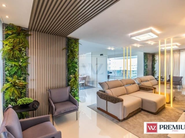 Apartamento com 257m² 3 quartos e 4 banheiros, à venda, no bairro Meia Praia em Itapema