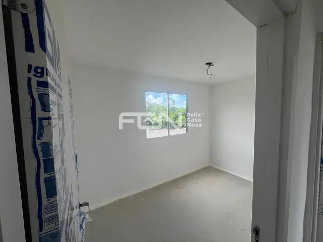 Apartamento 2 quartos e 1 banheiro, à venda, no bairro Malícia (Abrantes) em Camaçari