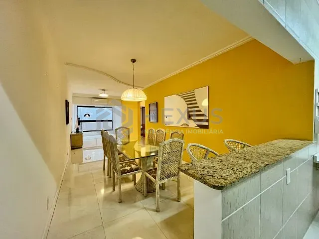Apartamento com 132m² 3 quartos e 3 banheiros, à venda, no bairro Jardim Astúrias em Guarujá
