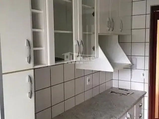 Apartamento 2 quartos e 1 banheiro, para alugar, no bairro Vila Vitória em Mogi das Cruzes