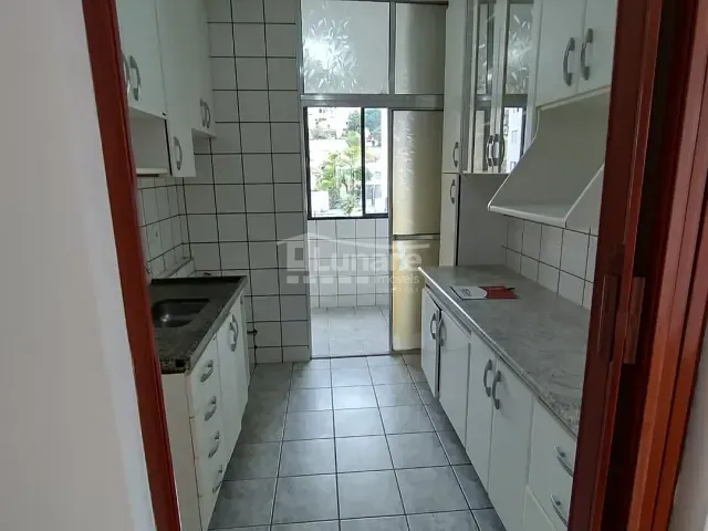 Apartamento 2 quartos e 1 banheiro, para alugar, no bairro Vila Vitória em Mogi das Cruzes