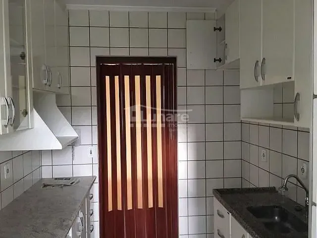 Apartamento 2 quartos e 1 banheiro, para alugar, no bairro Vila Vitória em Mogi das Cruzes