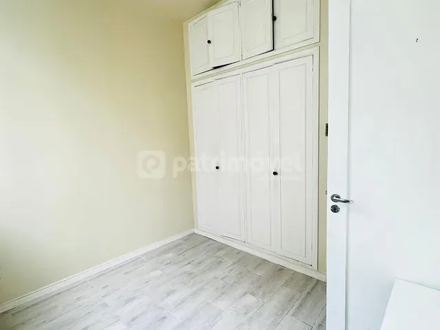 Apartamento 2 quartos e 2 banheiros, à venda, no bairro Copacabana em Rio de Janeiro