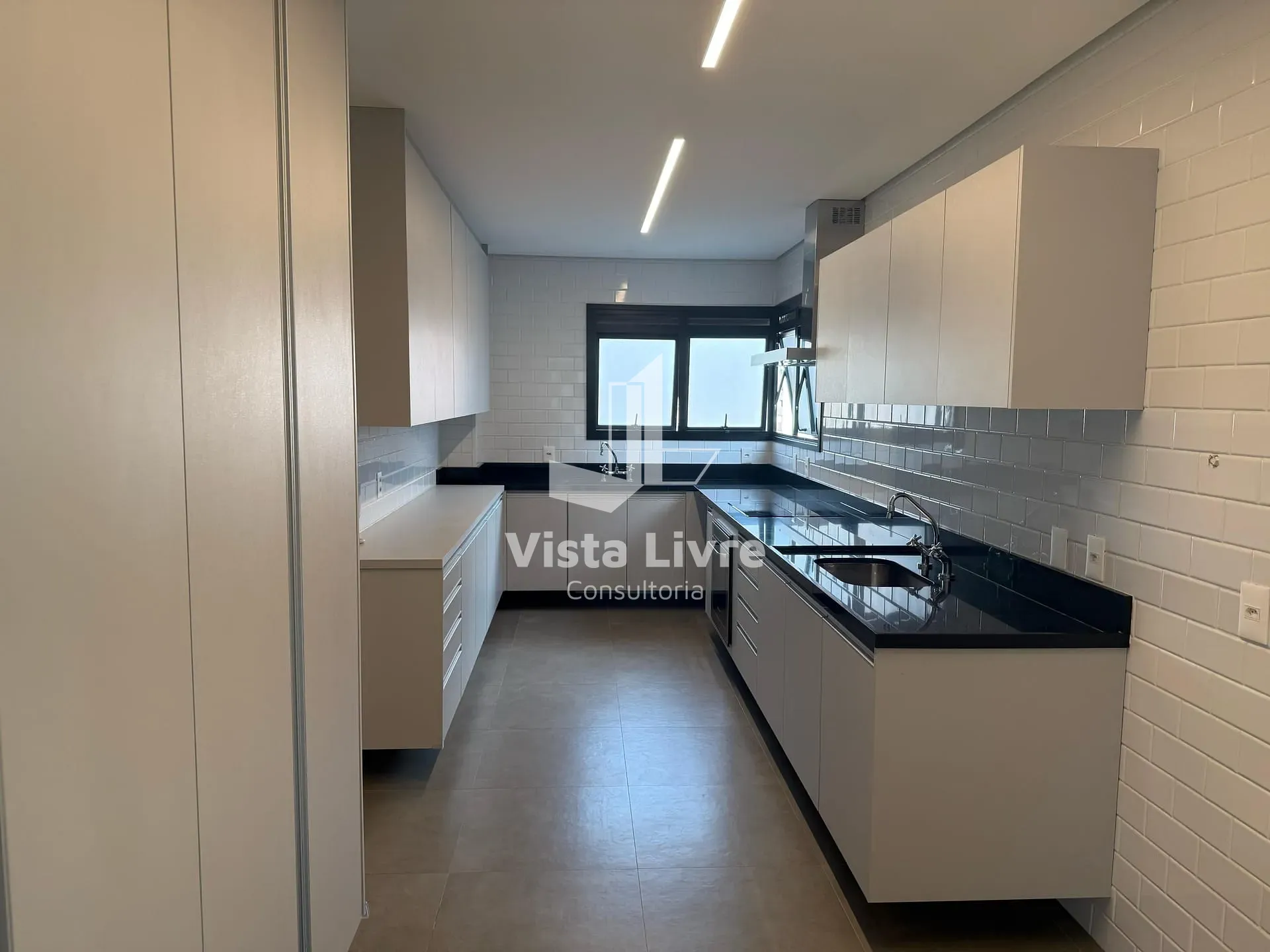 Apartamento, 3 quartos, 226 m² - Foto 9
