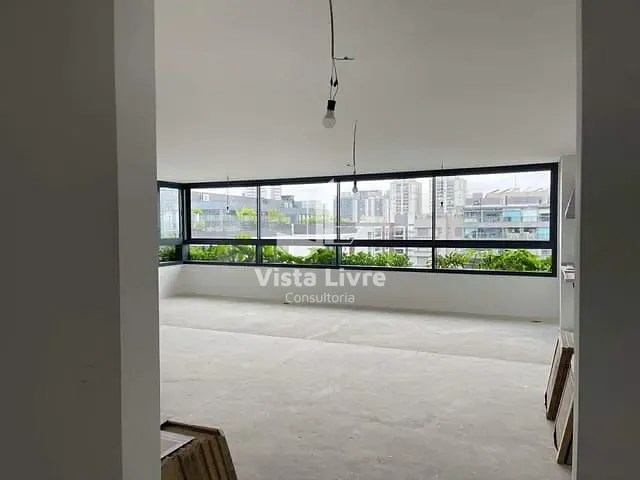 Apartamento com 200m² 4 quartos e 5 banheiros, à venda, no bairro Brooklin Paulista em São Paulo