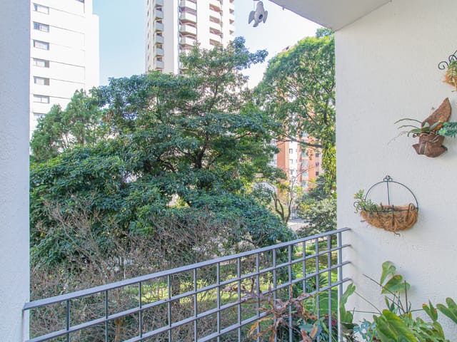 Apartamento com 110m² 3 quartos e 2 banheiros, à venda, no bairro Moema em São Paulo