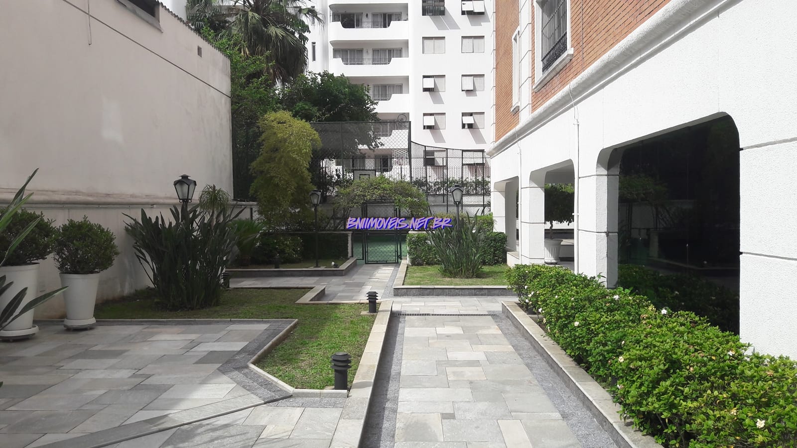 Apartamento à venda e aluguel com 3 quartos, 100m² - Foto 1