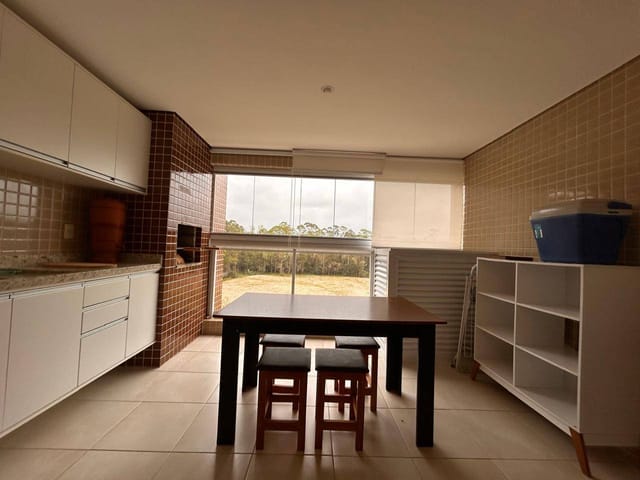 Apartamento 2 quartos e 2 banheiros, à venda, no bairro São Lourenço em Bertioga