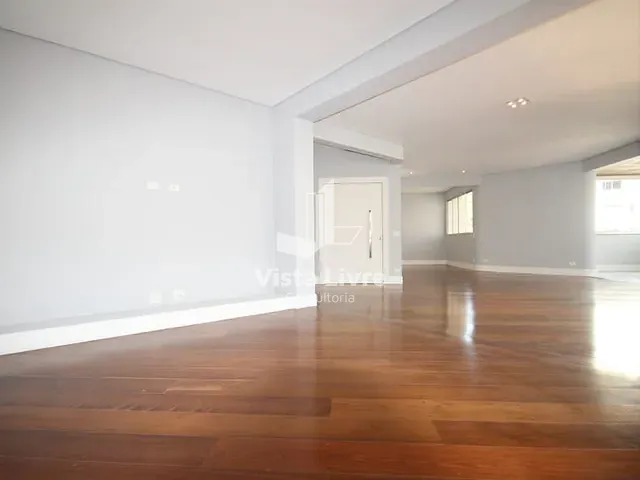 Apartamento com 244m² 3 quartos e 5 banheiros, à venda, no bairro Vila Uberabinha em São Paulo