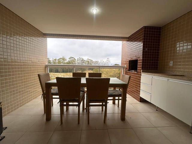 Apartamento 2 quartos e 2 banheiros, à venda ou para alugar, no bairro São Lourenço em Bertioga