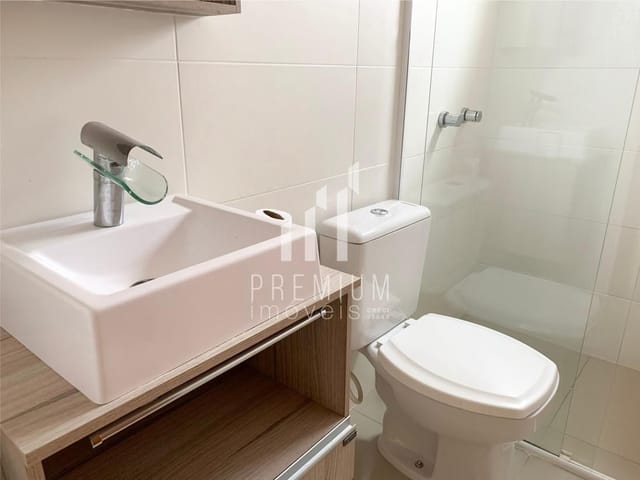 Apartamento 4 quartos e 2 banheiros, à venda, no bairro Orfãs em Ponta Grossa