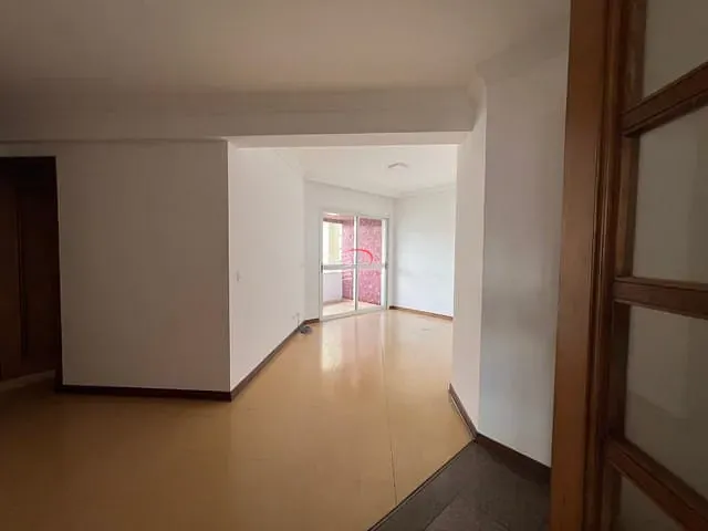 Apartamento com 135m² 3 quartos e 3 banheiros, para alugar, no bairro Jardim Higienópolis em Londrina