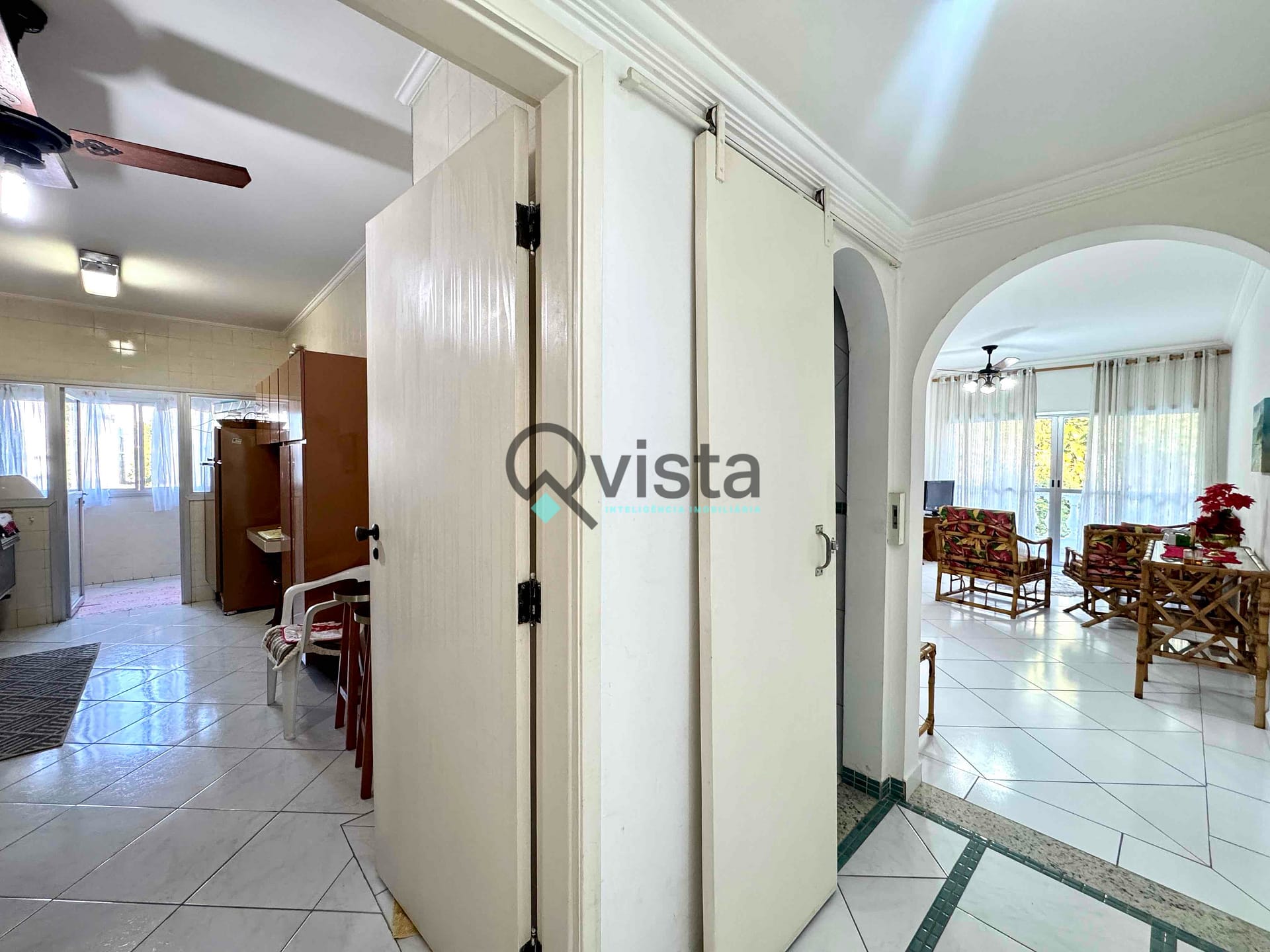 Apartamento à venda com 3 quartos, 110m² - Foto 5