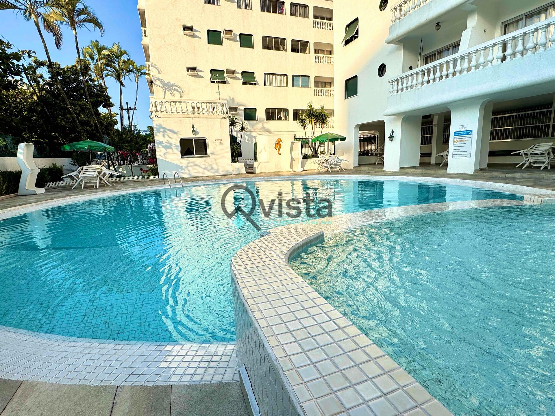 Apartamento à venda com 3 quartos, 110m² - Foto 1