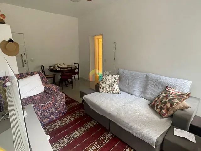 Apartamento com 80m² 2 quartos e 1 banheiro, à venda, no bairro Leblon em Rio de Janeiro