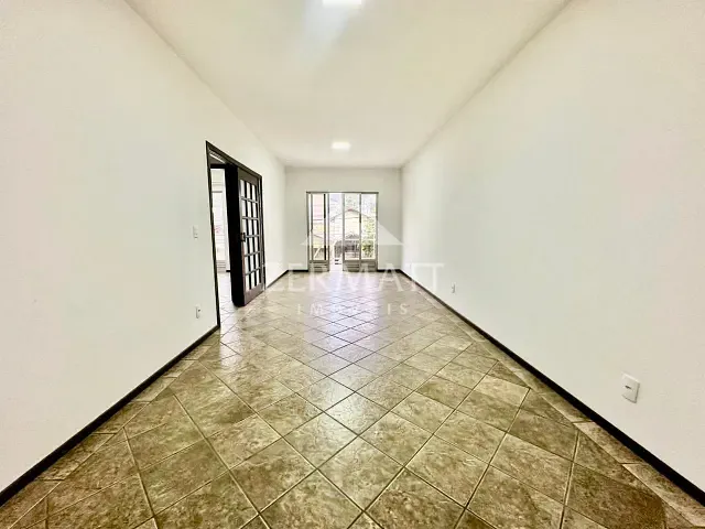 Apartamento com 120m² 2 quartos e 1 banheiro, para alugar, no bairro Velha em Blumenau