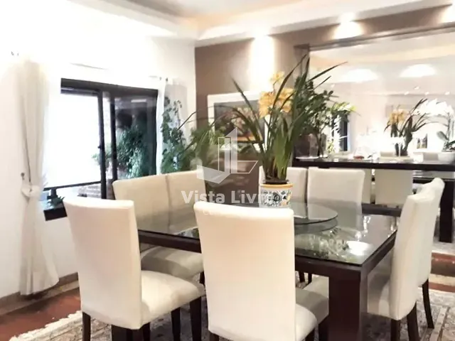 Apartamento com 217m² 4 quartos e 6 banheiros, à venda, no bairro Itaim Bibi em São Paulo