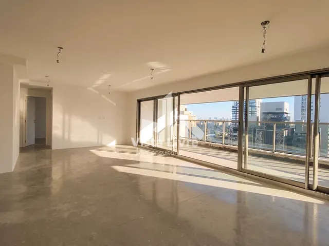 Apartamento com 212m² 4 quartos e 5 banheiros, à venda, no bairro Cerqueira César em São Paulo