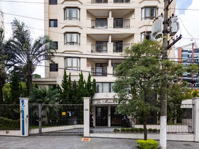 Apartamento com 1274m² 2 quartos e 2 banheiros, à venda, no bairro Moema em São Paulo