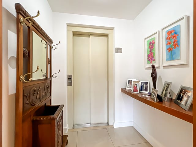 Apartamento com 185m² 4 quartos e 5 banheiros, à venda, no bairro Alto da Boa Vista em São Paulo