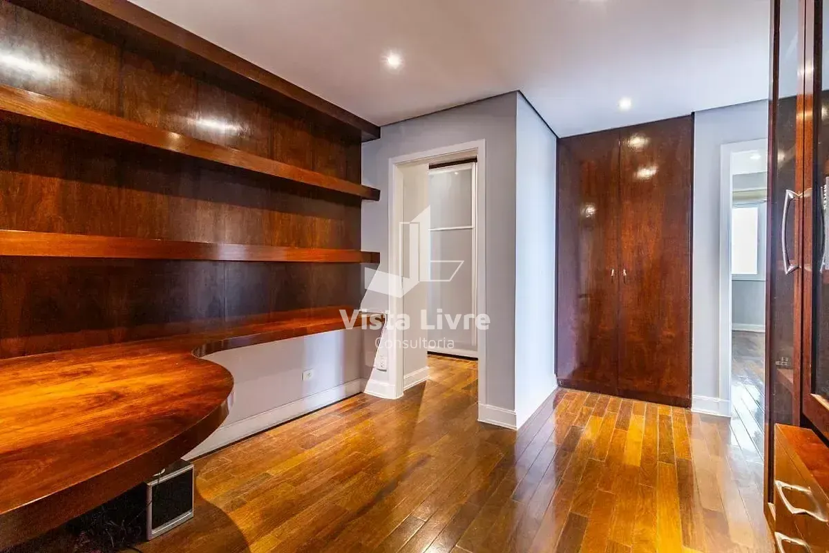 Apartamento, 3 quartos, 228 m² - Foto 1