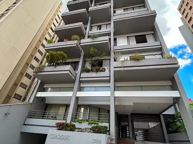 Apartamento com 208m² 3 quartos e 2 banheiros, à venda, no bairro Centro em Londrina
