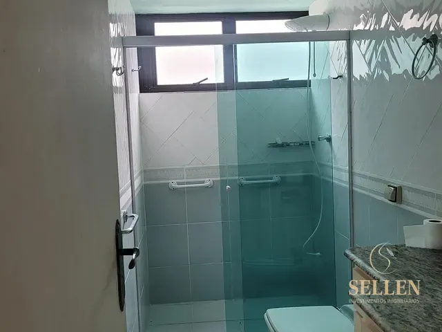 Apartamento 3 quartos e 1 banheiro, para alugar, no bairro Centro em Balneário Camboriú