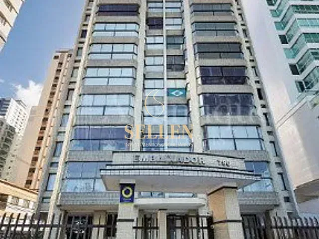 Apartamento 3 quartos e 1 banheiro, para alugar, no bairro Centro em Balneário Camboriú