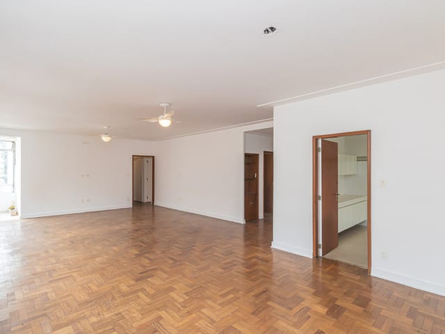 Apartamento com 230m² 3 quartos e 2 banheiros, à venda, no bairro Higienópolis em São Paulo