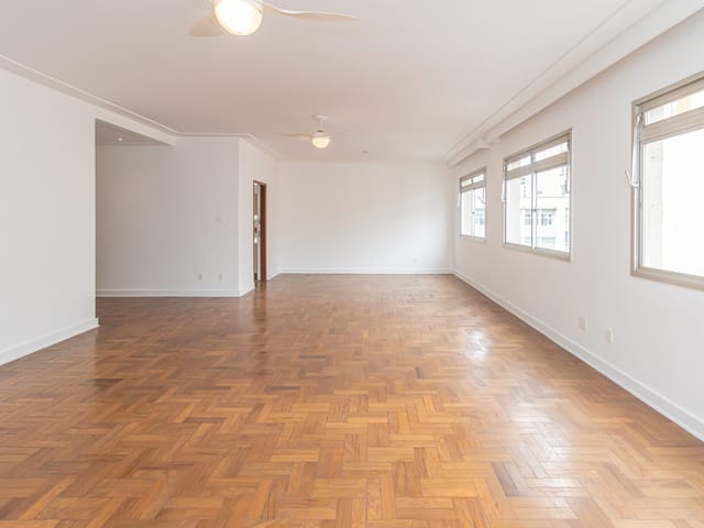 Apartamento com 230m² 3 quartos e 2 banheiros, à venda, no bairro Higienópolis em São Paulo