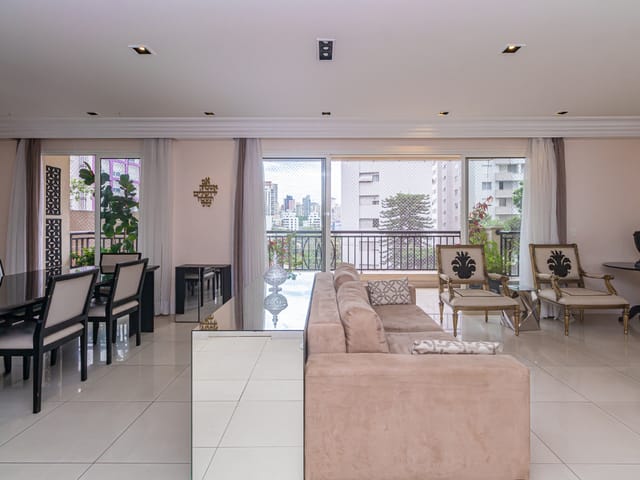 Apartamento com 210m² 4 quartos e 4 banheiros, à venda, no bairro Higienópolis em São Paulo