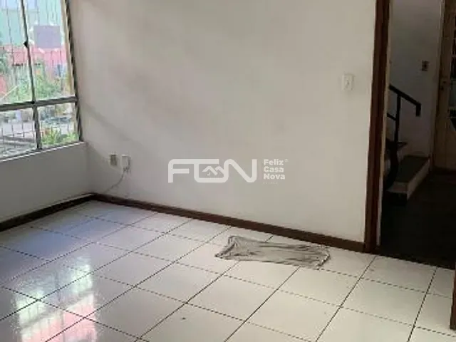 Apartamento 2 quartos e 1 banheiro, à venda, no bairro Camaçari de Dentro em Camaçari
