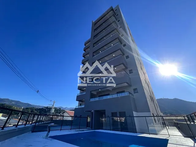 Apartamento com 146m² 3 quartos e 2 banheiros, à venda, no bairro Centro em Caraguatatuba