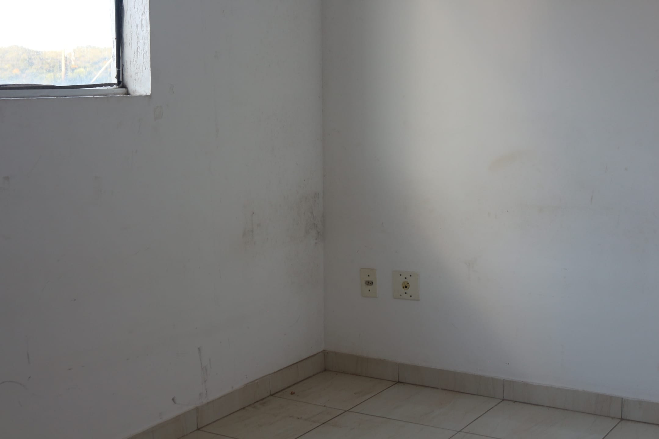 Apartamento de 2 quartos, 1 banho, 1 vaga, condomínio barato, à venda, Porto Seguro, Ribeirão das Neves, MG - Bom para investidor. Fácil de alugar. miniatura 46