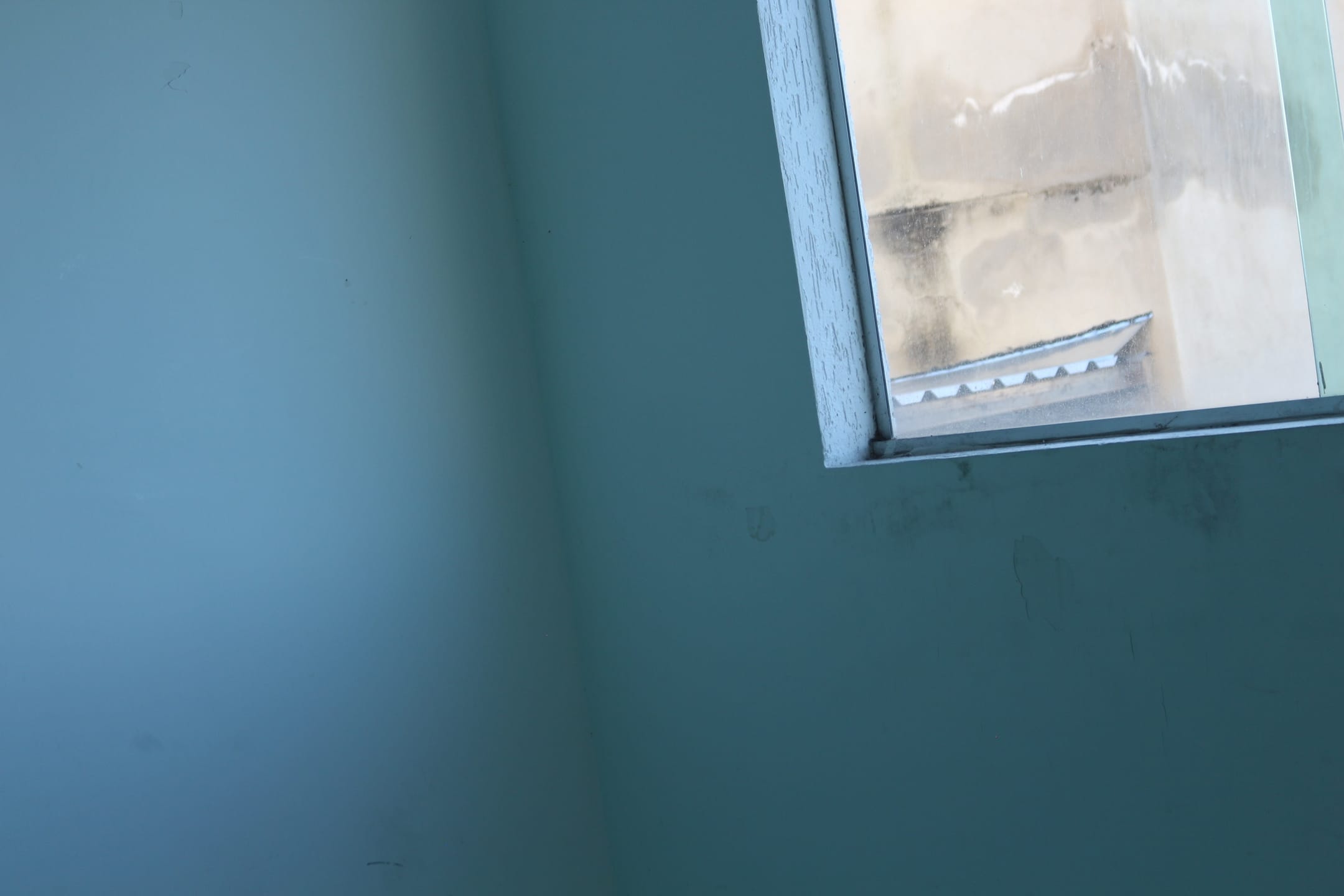 Apartamento de 2 quartos, 1 banho, 1 vaga, condomínio barato, à venda, Porto Seguro, Ribeirão das Neves, MG - Bom para investidor. Fácil de alugar. miniatura 45
