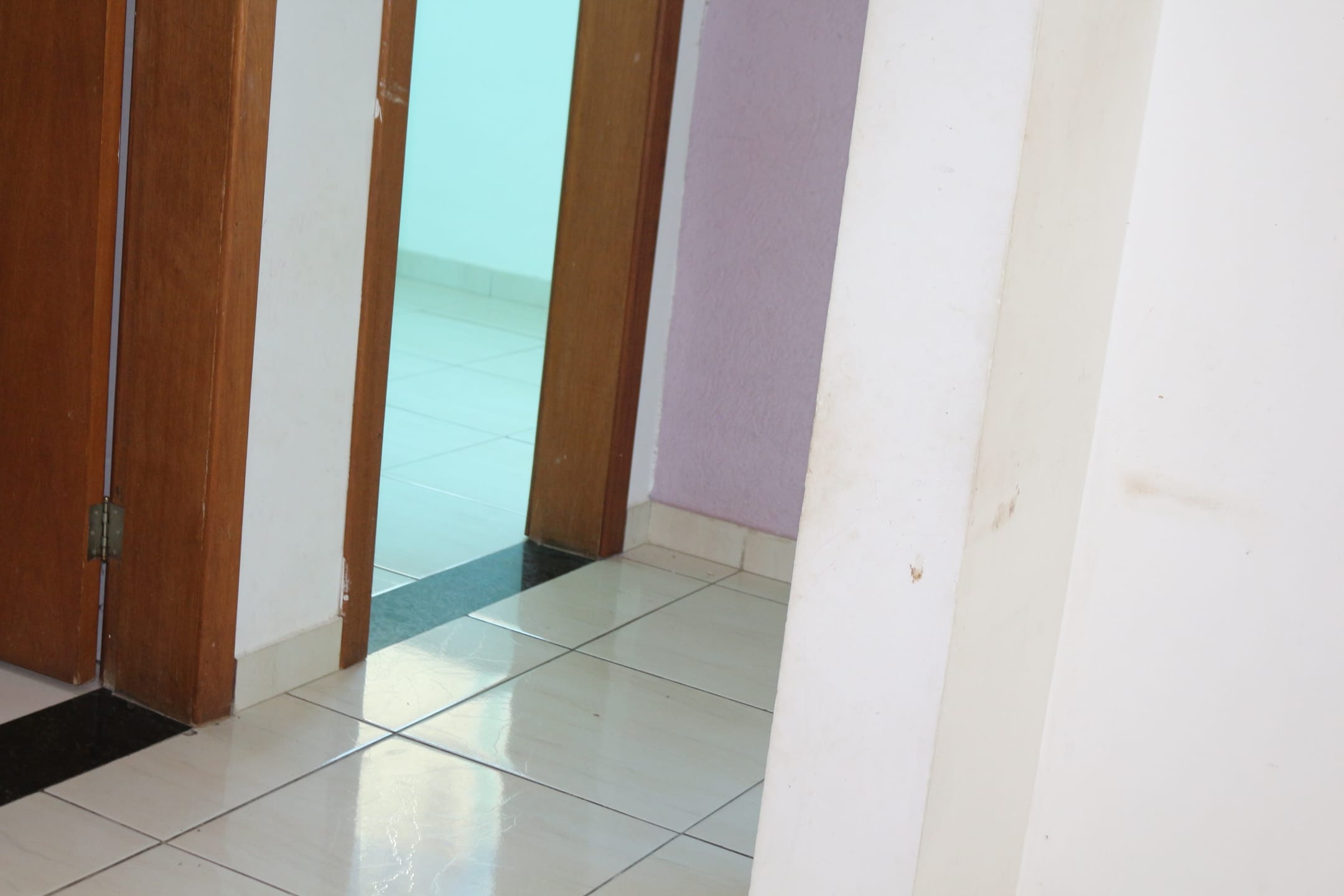 Apartamento de 2 quartos, 1 banho, 1 vaga, condomínio barato, à venda, Porto Seguro, Ribeirão das Neves, MG - Bom para investidor. Fácil de alugar. miniatura 56