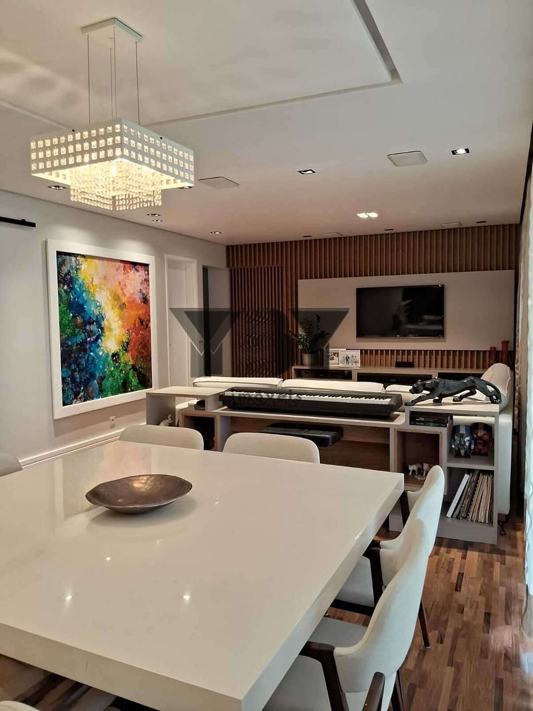 Apartamento à venda com 3 quartos, 124m² - Foto 1