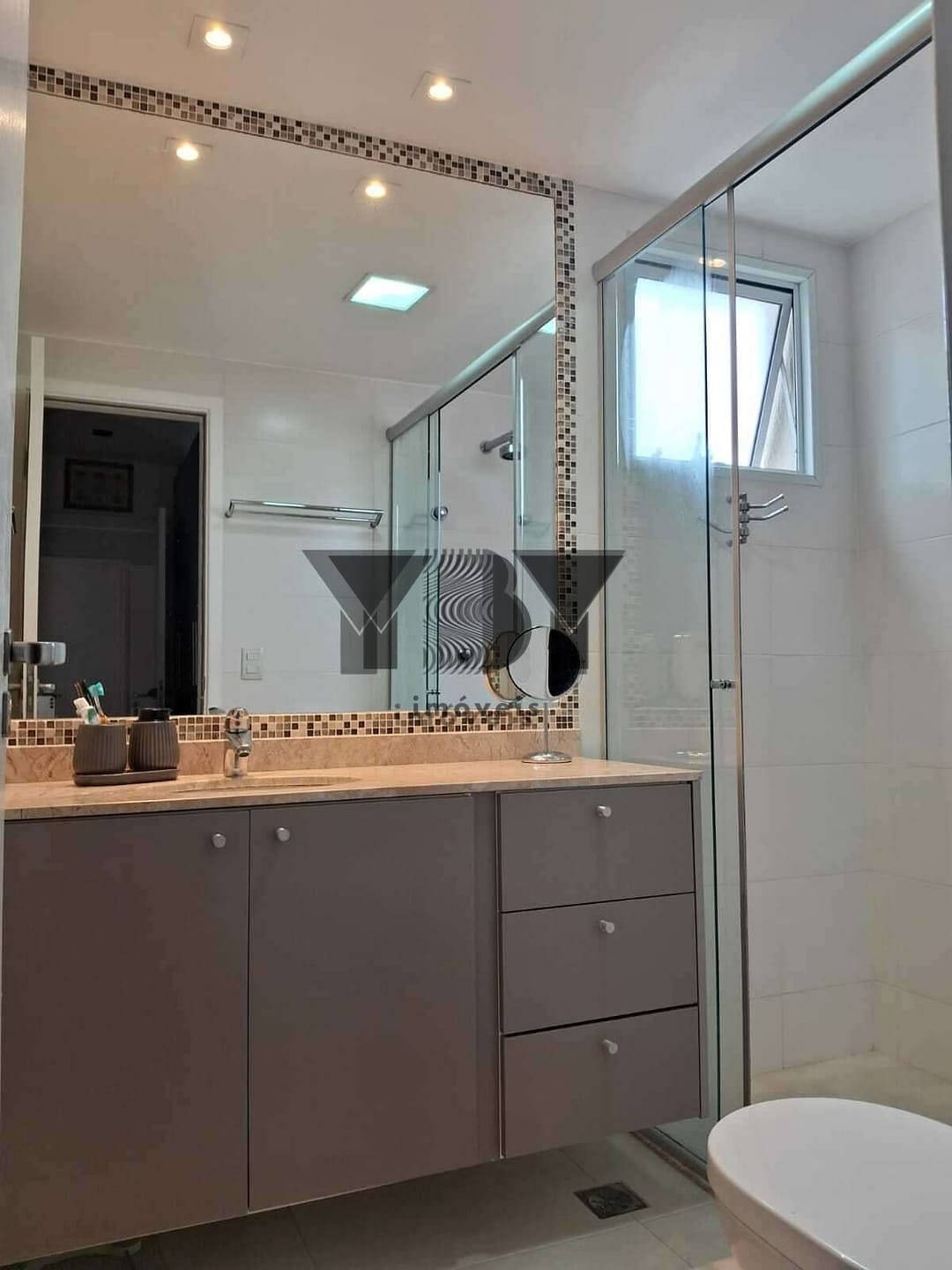 Apartamento à venda com 3 quartos, 124m² - Foto 11