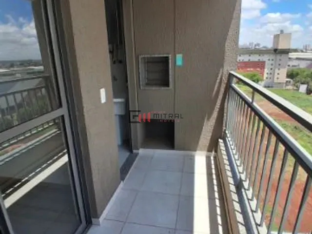 Apartamento 3 quartos e 2 banheiros, à venda, no bairro Centro em Londrina